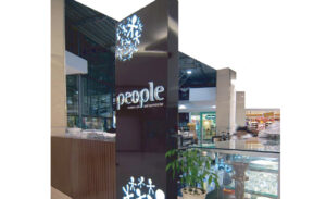 Moda Construction - People
